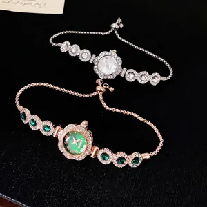 Élégante montre bracelet ronde de style français avec strass et chaîne ajustable