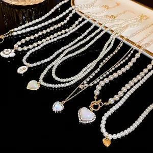 French Vintage Artificial Pearl Heart Pendant Necklace For Women Copper Rhinestone Inlaid Clavicle Chain Jewelry Elegant Necklaces