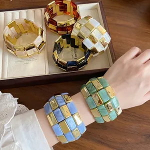 Lussuoso Bracciale Patchwork Geometrico Quadrato in Acrilico per Donna Bracciale Rigido Largo in Metallo Dorato Vintage Esagerato Gioielli di Moda