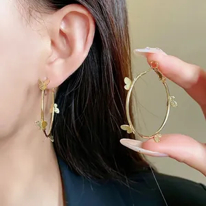 Boucles d'Oreilles Créoles Papillon et Nœud pour Femmes Tige en Argent Sterling 925 Fer Électroplaqué Style Froid Minimaliste Bijoux de Mode Exagérés
