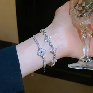 Elegant Zirconia Artificial Pearl Four-Leaf Clover Bracelet For Women Fashion Versatile Floral Jewelry Commute Accessory