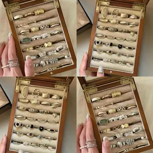 Anello Aperto a Fiore in Rame con Zirconia Stile Coreano per Donna Elegante Lusso Regolabile Anello da Dito Indice Accessori di Moda