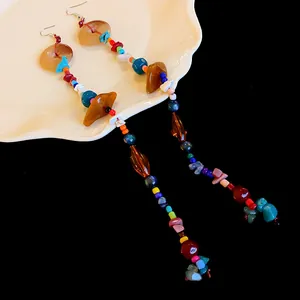 Orecchini lunghi colorati con pietre naturali e perline in stile etnico retrò unico