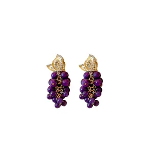 Orecchini a pendente vintage a forma di uva viola con strass e ago d'argento per donna