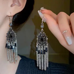 Orecchini a Goccia con Nappina Geometrica Vintage per Donna Argento Antico Lega Strass Lunghi Orecchini Pendenti in Stile Etnico