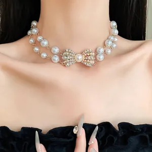 Collana a Doppio Strato in Perle Artificiali Stile Vintage Francese per Donna Elegante Girocollo con Ciondolo a Fiocco in Strass Gioielli per Matrimonio Festa