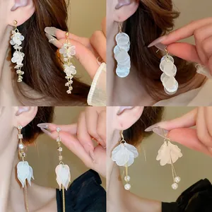 Korean Style Sweet Flower Tassel Stud Earrings For Women Elegant Artificial Pearl Rhinestone Dangle Jewelry Accessories