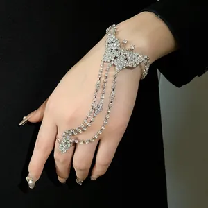 Pulsera de mano con mariposa de diamantes de imitación brillantes y borlas mujer