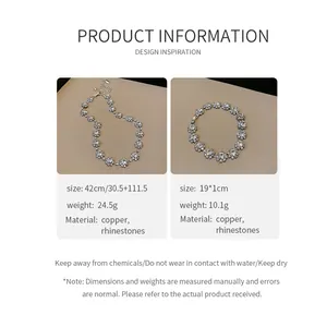 Specifiche dettagliate per il set collana e bracciale geometrici con fiori strass