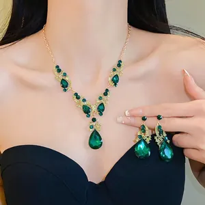 Luxury Alloy Rhinestone Geometric Water Drop Pendant Necklace Earrings Set For Women Elegant Gold Plated Jewelry For Banquet Wedding Party