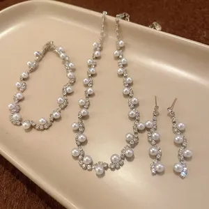 Vintage Irregular Wave Copper Artificial Pearl Rhinestone Bracelet Necklace Set Sophisticated Niche Design Jewelry For Women Gift