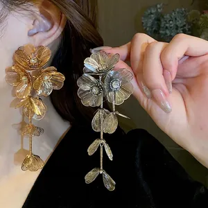 Luxury Copper Rhinestone Flower Tassel Drop Earrings With Silver Earring Post Elegant Floral Dangle Earrings For Women Party
