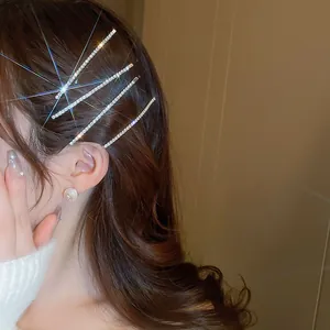 Sprankelende haarschuifjes met strass in Koreaanse stijl voor een elegant kapsel