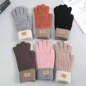 Winter Warm Faux Alpaca Wool Knitted Gloves For Men Women Touchscreen Jacquard Contrast Color Fashion Thermal Mittens