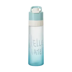 Gradient blue and white sports water bottle with fine mist cooling spray function