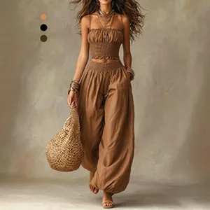 Completo due pezzi boho da donna con crop top a nido d'ape e pantaloni larghi