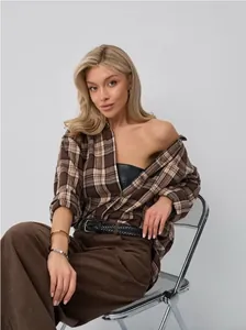 Classic brown plaid mid-length shirt in American vintage style for autumn fashion