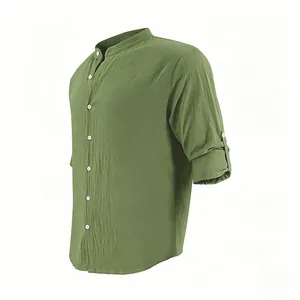 Vue détaillée d'une chemise Henley pour homme en lin et coton respirant vert olive