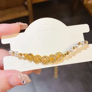 Elegant gold-plated zircon and pearl bracelet for a minimalist SKU variant look style