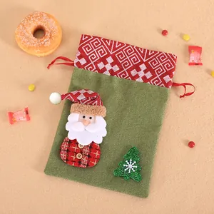 Festlicher Weihnachtsbeutel aus Sackleinen mit Kordelzug und süßem Weihnachtsmann.