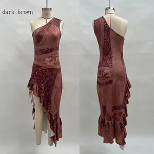 Retro print one-shoulder asymmetrical ruffled maxi dress with high slit in dark brown