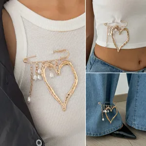 French Vintage Exaggerated Hammered Alloy Heart Brooch Pin With Imitation Artificial Pearl Tassel For Women Fashion Jewelry Accessories