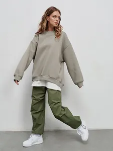 European and American street style oversized crewneck sweatshirt in sage green for women
