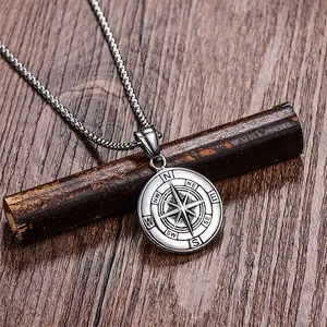 Collier Pendentif Boussole Viking Vintage pour Hommes Acier Inoxydable Boussole Nautique Médaille Bijoux Cadeau