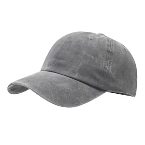 Detailliertes Profil einer verwaschenen grauen Baseballkappe aus Baumwolle mit Stoff-Finish.