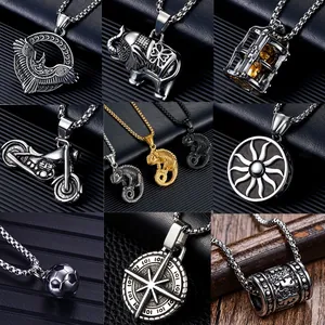 Collier Pendentif Vintage Corbeau d'Odin Viking en Acier Inoxydable Rétro Éléphant Moto Squelette Pendentif Bijoux Cadeau Homme