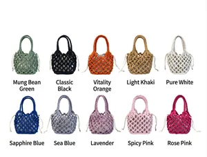 Borsa tessuta disponibile in dieci colori vivaci con sacchetti interni