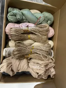Set aus böhmischen Gaze-Tischläufern und Juteschnüren in einer Box