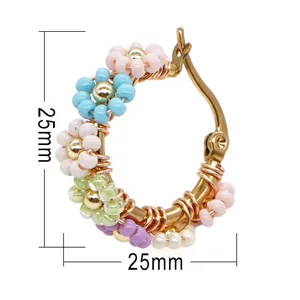 Boucles d'oreilles créoles perlées de 25mm faites main avec des petites perles colorées