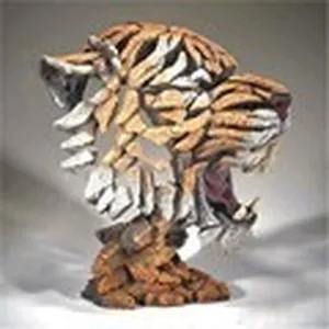 Detailed macro view of the faceted tiger head resin sculpture home desktop ornament