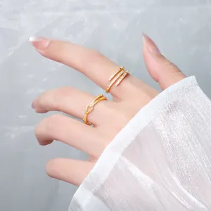 Elegant gold-plated geometric open ring and cross knot ring with small cubic zirconia