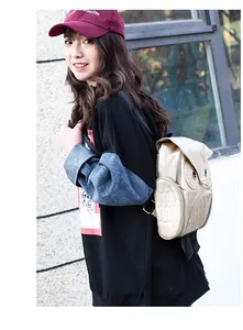 Fashionable golden owl backpack for women, cartoon 3D animal design casual travel bag