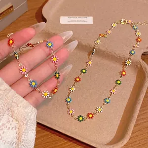 Minimalist colorful dopamine daisy necklace and bracelet set in sweet ins-style for summer