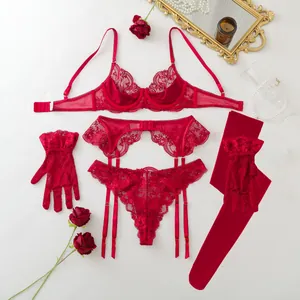 Luxuriöses rotes Spitzen-Dessous-Set mit Blumenstickerei, Strapsen und Handschuhen