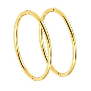 Minimalistische 18K vergoldete Edelstahl-Rundreifen-Armreifen für Damen, schlicht