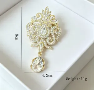 Detailed macro view of vintage waterdrop crystal brooch with size 8x4.2cm and 11g weight
