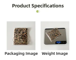 Detailed view of the pleated satin scarf packaging and its weight of 36g on a scale.