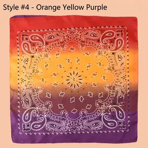 Detailansicht des Batik-Quadratalschals mit rot-violettem Farbverlauf und Paisley-Mustern