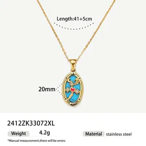 Gold tarot lovers pendant detail showing 20mm size and 4.2g weight specifications.