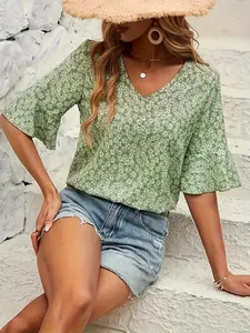 Women's green floral V-neck blouse with 3/4 ruff sleeves, elegant casual autumn top