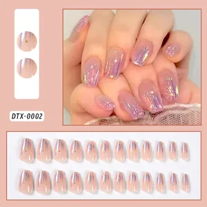 24-teilige rosa Press-on-Nägel mit lila Glitzer und Sternmustern, kurze quadratische Form
