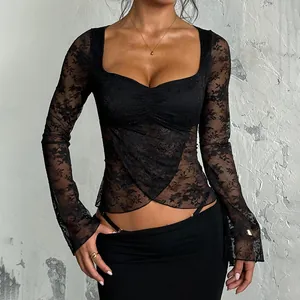 Sexy schwarz Langarm-Spitzentop mit Herzausschnitt und transparentem Design