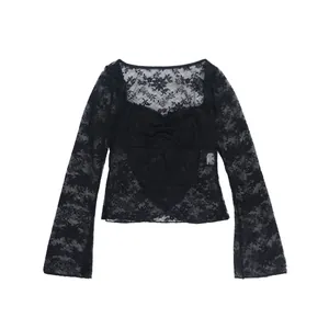 Sexy schwarzes langärmliges Oberteil aus Blumen-Spitze mit elegantem, schmalem Schnitt