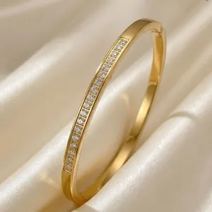 Bracciale Rigido in Acciaio Inossidabile con Strass Pavé per Donna Lussuoso Cinturino Geometrico Placcato Oro Argento Gioielli per Matrimonio Festa