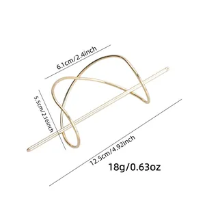 Detailed dimensions of a golden irregular cross metal hair stick weighing 18g and 12.5cm long.