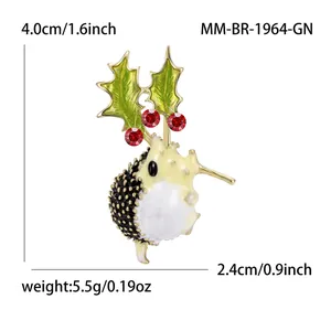 Simpatica spilla a riccio con agrifoglio, misura 4,0 cm x 2,4 cm, peso totale 5,5 g